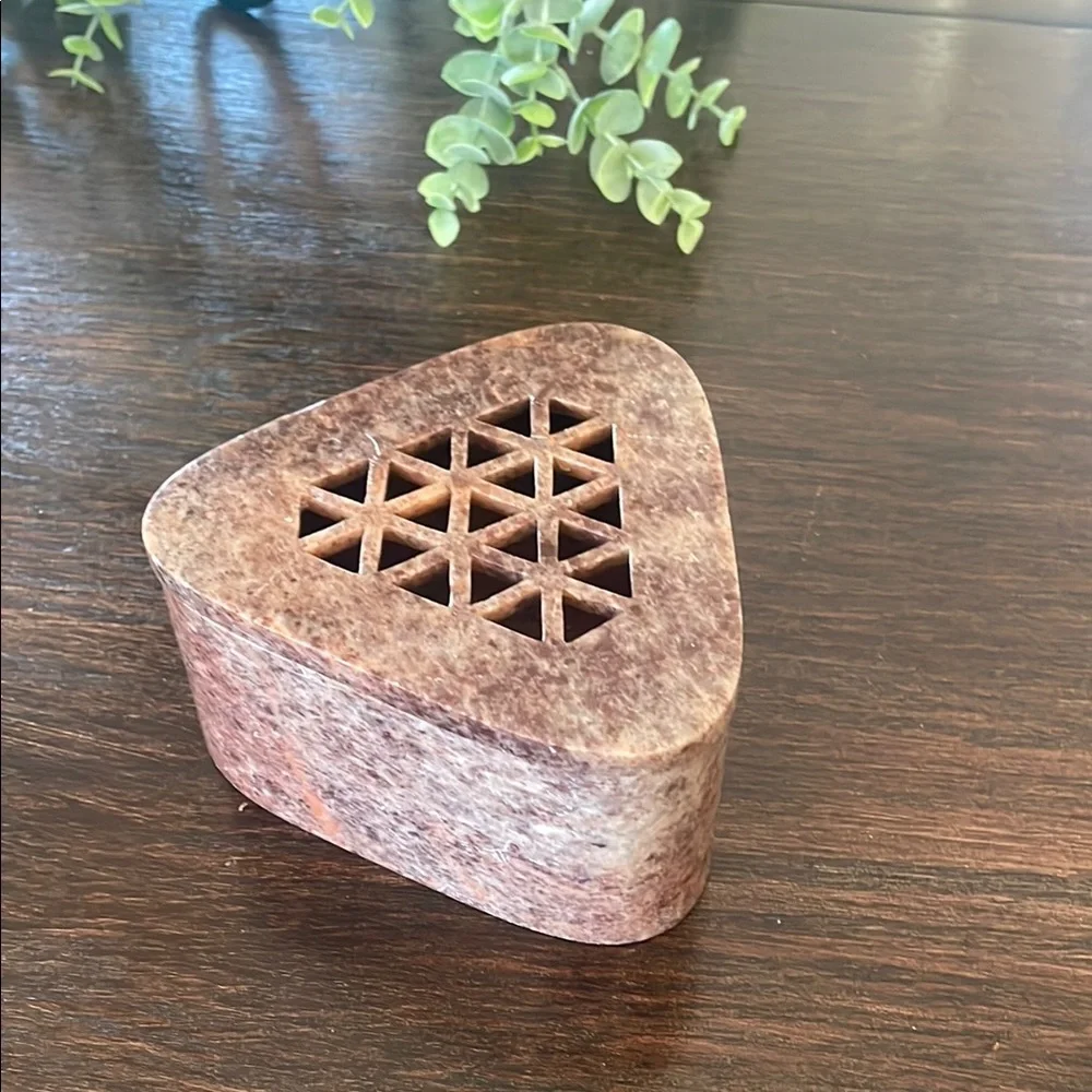 Triangular Carved Stone Box - Picture 1 of 4